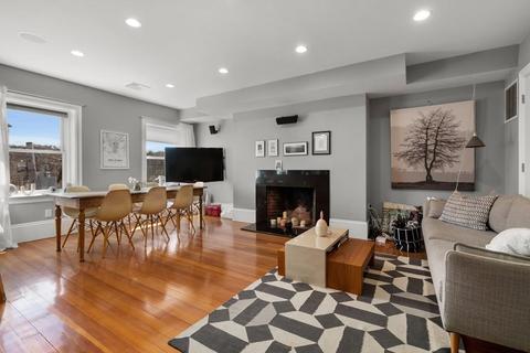 1753 Beacon St #4, Brookline, MA 02445 photo 2