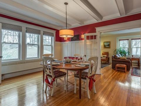 25 Windsor Rd, Brookline, MA 02445 photo 8