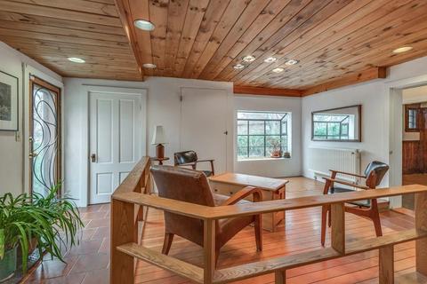 25 Windsor Rd, Brookline, MA 02445 photo 24