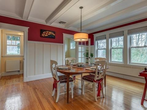 25 Windsor Rd, Brookline, MA 02445 photo 9
