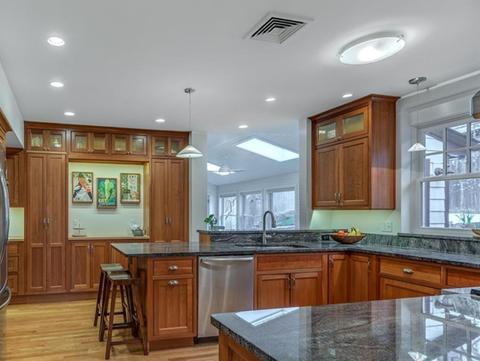 25 Windsor Rd, Brookline, MA 02445 photo 10
