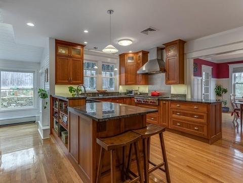 25 Windsor Rd, Brookline, MA 02445 photo 13