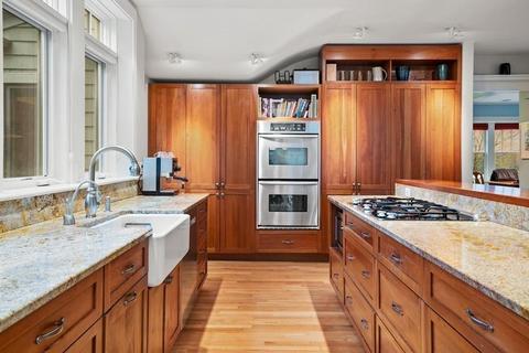 85 Griggs Rd, Brookline, MA 02446 photo 13