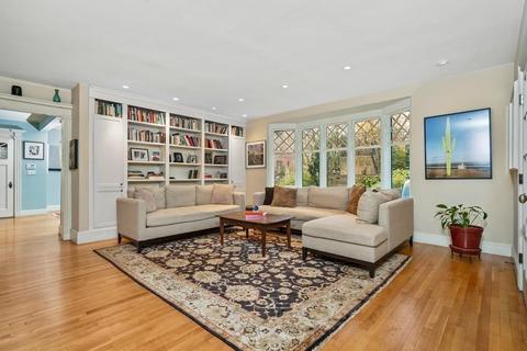 85 Griggs Rd, Brookline, MA 02446 photo 4
