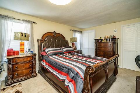 67 Arcadia Blvd, Springfield, MA 01118 photo 15
