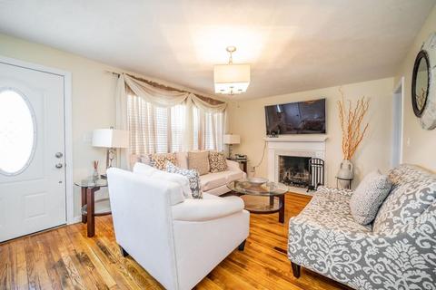 67 Arcadia Blvd, Springfield, MA 01118 photo 5