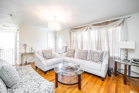 67 Arcadia Blvd, Springfield, MA 01118 photo 6