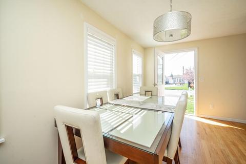 67 Arcadia Blvd, Springfield, MA 01118 photo 9