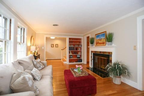 52 Holmes St, Needham, MA 02492 photo 2