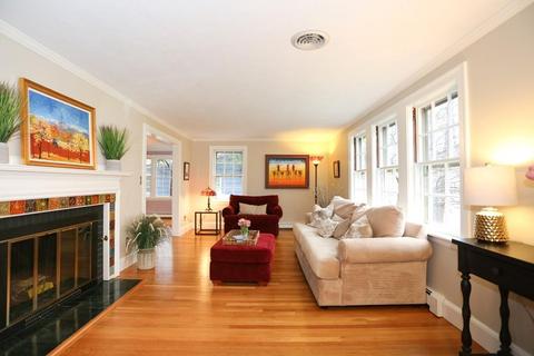 52 Holmes St, Needham, MA 02492 photo 3