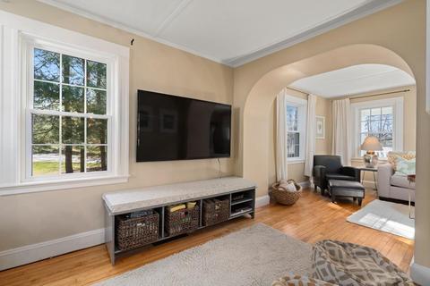 25 Everett St, Natick, MA 01760 photo 9