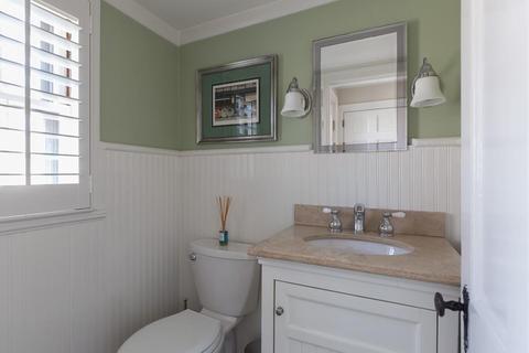 11 Smith St, Wellesley, MA 02482 photo 17