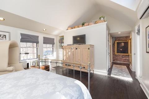 11 Smith St, Wellesley, MA 02482 photo 13