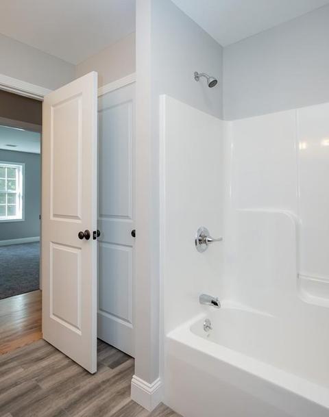 318 Gilbert Ave, Springfield, MA 01119 photo 20