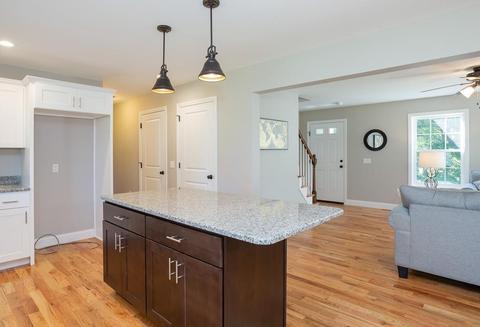 318 Gilbert Ave, Springfield, MA 01119 photo 10