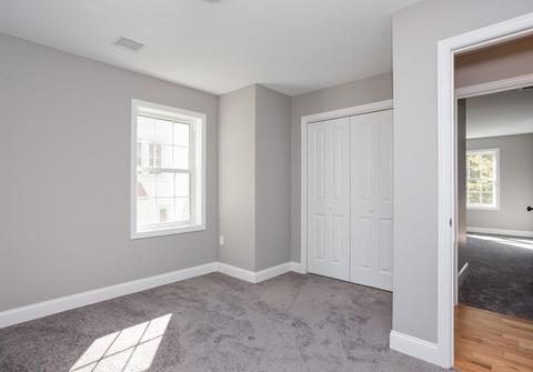 318 Gilbert Ave, Springfield, MA 01119 photo 16