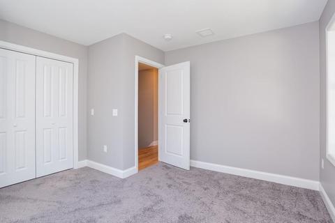 318 Gilbert Ave, Springfield, MA 01119 photo 15
