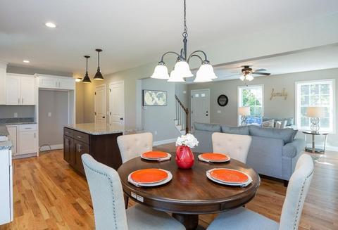 318 Gilbert Ave, Springfield, MA 01119 photo 7
