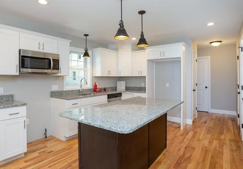 318 Gilbert Ave, Springfield, MA 01119 photo 9