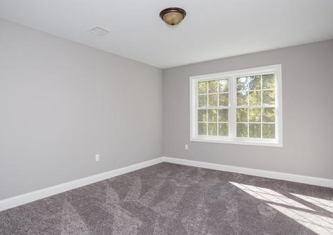 318 Gilbert Ave, Springfield, MA 01119 photo 19