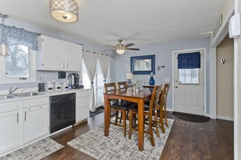 34 Brighton St, Springfield, MA 01118 photo 8