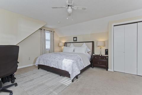 34 Brighton St, Springfield, MA 01118 photo 15