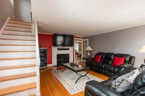 325 Gillette Ave, Springfield, MA 01118 photo 10