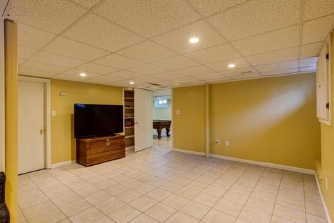 325 Gillette Ave, Springfield, MA 01118 photo 19