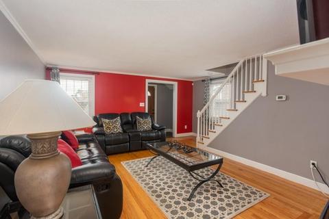 325 Gillette Ave, Springfield, MA 01118 photo 9