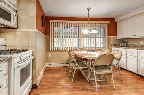 136 Clarence St, Everett, MA 02149 photo 13