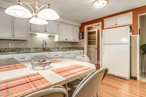 136 Clarence St, Everett, MA 02149 photo 16