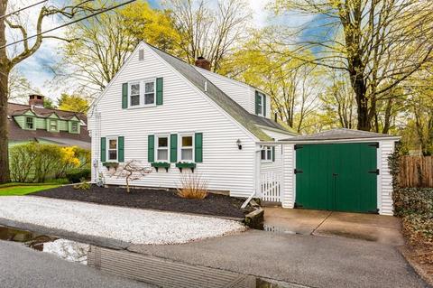 381 Willow St, Mansfield, MA 02048 photo 2