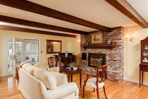 319 Gardner St, Hingham, MA 02043 photo 11