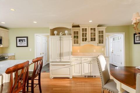 319 Gardner St, Hingham, MA 02043 photo 3