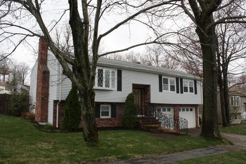 84 Venus Dr, Worcester, MA 01605 photo 3