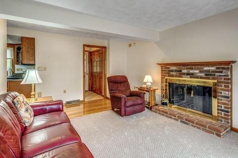 18 Davis Ln, Reading, MA 01867 photo 6