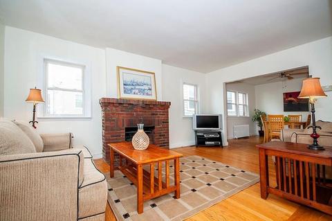 13 Calhoun Ave, Everett, MA 02149 photo 2