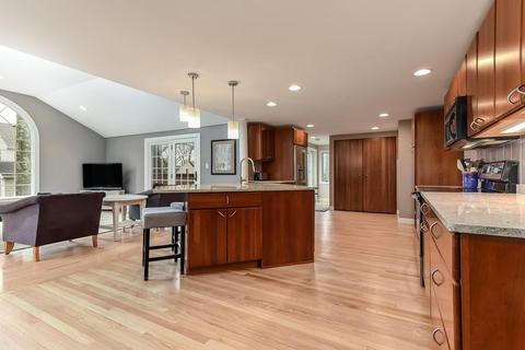 361 Hillcrest Rd, Needham, MA 02492 photo 2
