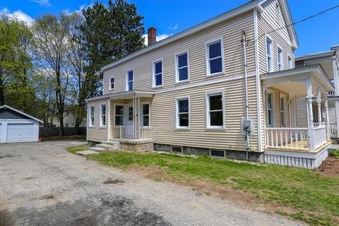 28 Laurel St, Clinton, MA 01510 photo 4