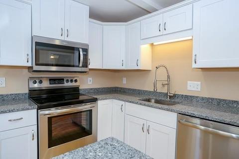 28 Laurel St, Clinton, MA 01510 photo 6