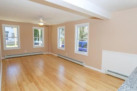 28 Laurel St, Clinton, MA 01510 photo 7