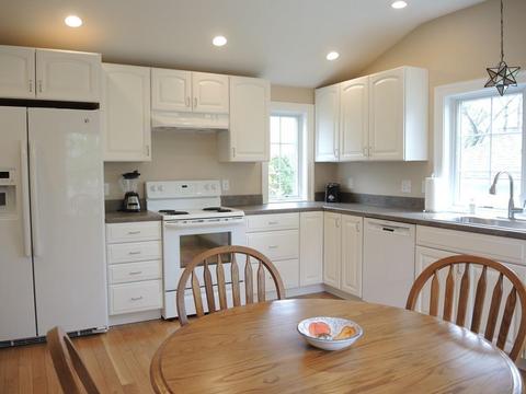 22 Morton St, Needham, MA 02494 photo 3