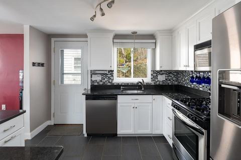 34 Hackensack Rd, Chestnut Hill, MA 02467 photo 5