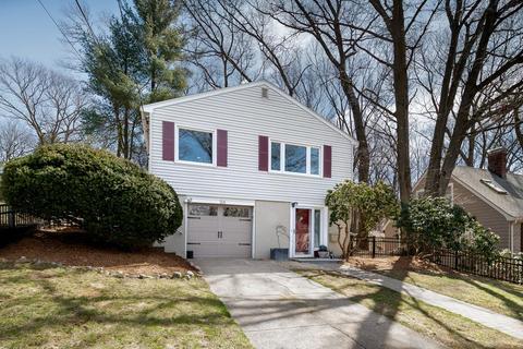 34 Hackensack Rd, Chestnut Hill, MA 02467 photo 1