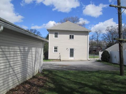 8 Valley St, Webster, MA 01570 photo 3