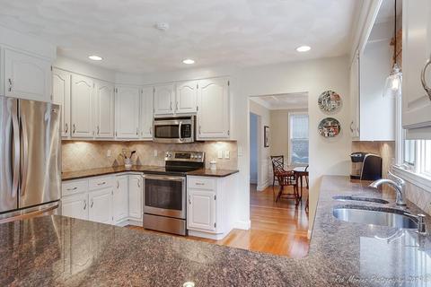 21 Windemere Dr, Andover, MA 01810 photo 12