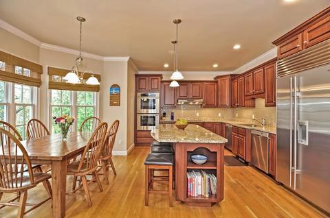 82 Edwardel Rd, Needham, MA 02492 photo 2