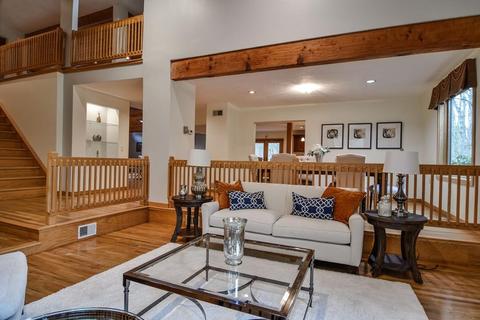 96 Elm St, Upton, MA 01568 photo 3