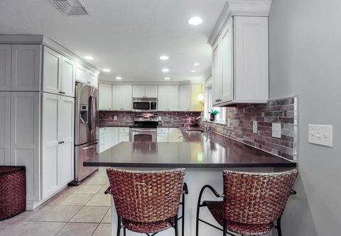 163 Prospect St, Hingham, MA 02043 photo 1