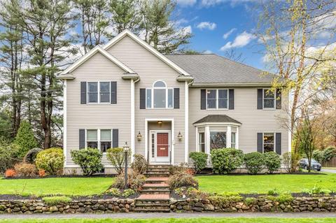5 Brackett St, Needham, MA 02492 photo 1